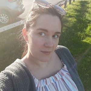 Meet your Posher, Holly